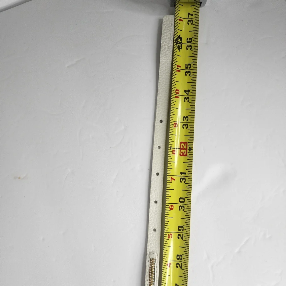 MICHAEL KORS White Leather Belt NWT.